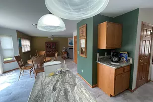 1610 Cottonwood Trail, Yorkville, IL 60560 - Photo 7