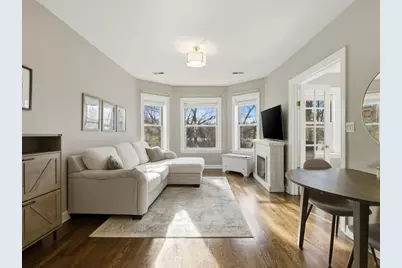 2579 W Montrose Avenue #2N, Chicago, IL 60618 - Photo 5
