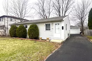 1518 Highland Ave, Glendale Heights, IL 60139 - Photo 1