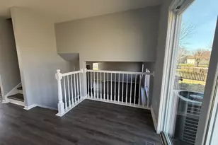 2 Beaver Creek Ct, Bolingbrook, IL 60490 - Photo 7