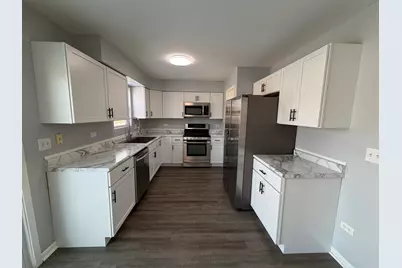 2 Beaver Creek Court, Bolingbrook, IL 60490 - Photo 9