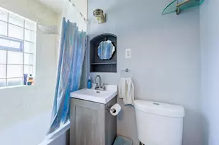 410 Repton Rd, Riverside, IL 60546 - Photo 15