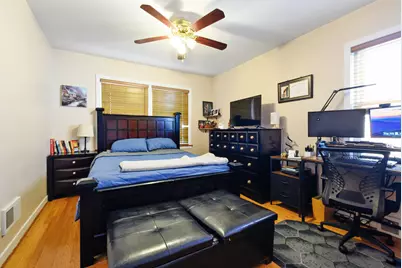 5622 N Kenneth Avenue, Chicago, IL 60646 - Photo 9