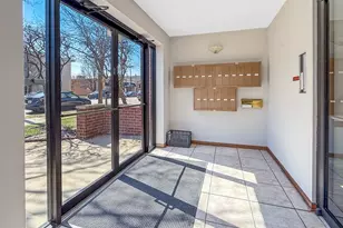 5840 W Lawrence Ave, Chicago, IL 60630 - Photo 3