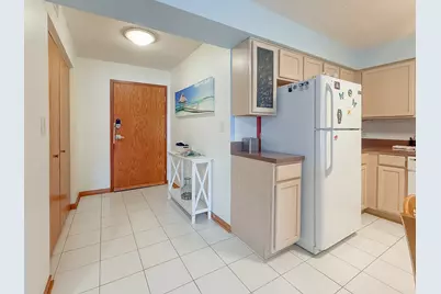 5840 W Lawrence Avenue #301, Chicago, IL 60630 - Photo 7