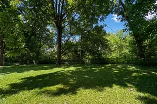 1009 Anne Rd, Naperville, IL 60540 - Photo 27