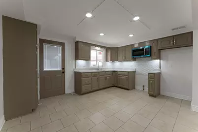 4515 W 88th Street, Hometown, IL 60456 - Photo 3