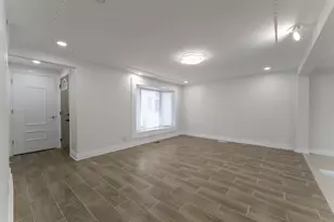 4515 W 88th St, Hometown, IL 60456 - Photo 5