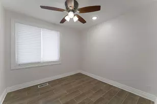 4515 W 88th St, Hometown, IL 60456 - Photo 13