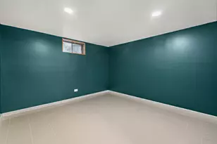 2176 Jordan Ln, Elgin, IL 60123 - Photo 39