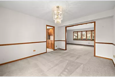 2176 Jordan Lane, Elgin, IL 60123 - Photo 19