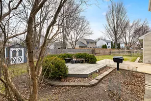 2176 Jordan Ln, Elgin, IL 60123 - Photo 45