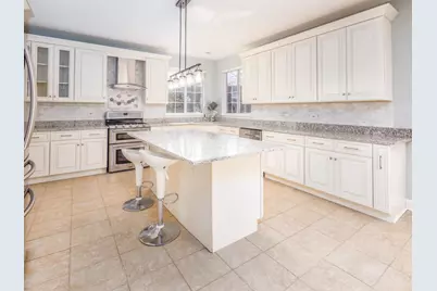 33 River Oaks Circle E, Buffalo Grove, IL 60089 - Photo 9