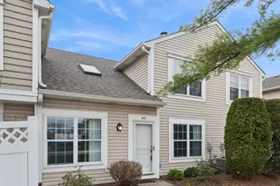 445 Le Parc Cir, Buffalo Grove, IL 60089 - Photo 1