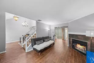 445 Le Parc Cir, Buffalo Grove, IL 60089 - Photo 5