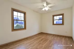 315 Oakwood Dr, Antioch, IL 60002 - Photo 13