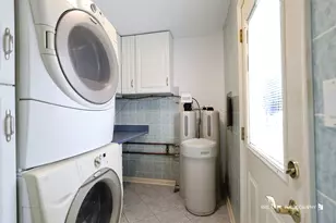 315 Oakwood Dr, Antioch, IL 60002 - Photo 9