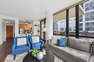 210 S Desplaines St, Chicago, IL 60661 - Photo 11