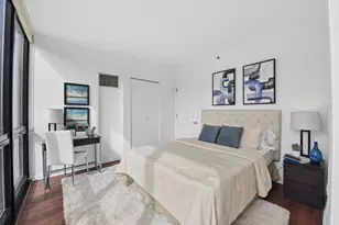 210 S Desplaines St, Chicago, IL 60661 - Photo 13