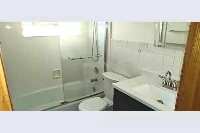 2412 N 76th Avenue #3W, Elmwood Park, IL 60707 - Photo 9