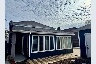 216 Burton Street, Waukegan, IL 60085 - Photo 3