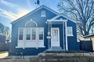 216 Burton St, Waukegan, IL 60085 - Photo 1