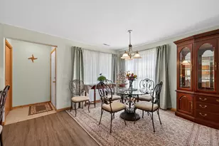 941 Arvle Cir, Sycamore, IL 60178 - Photo 7