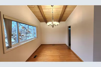 [Address not provided], Skokie, IL 60076 - Photo 5