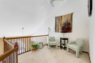 1162 Talbots Ln, Elk Grove Village, IL 60007 - Photo 15