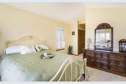 1162 Talbots Lane, Elk Grove Village, IL 60007 - Photo 13