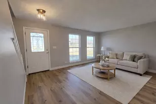 2134 Aberdeen Dr, Carpentersville, IL 60110 - Photo 3