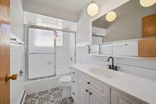 8645 W Summerdale Ave, Chicago, IL 60656 - Photo 13