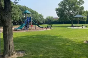 6340 Americana Dr, Willowbrook, IL 60527 - Photo 21