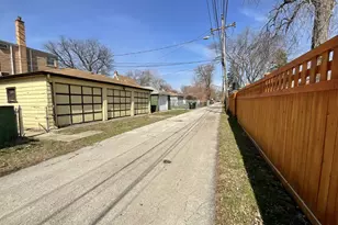 13839 S State St, Riverdale, IL 60827 - Photo 5