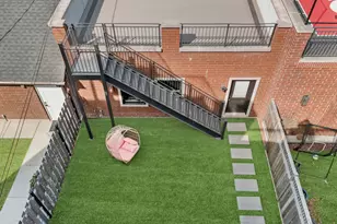 1460 W Byron St, Chicago, IL 60613 - Photo 33