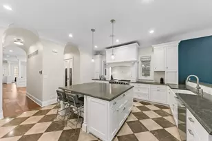 1460 W Byron St, Chicago, IL 60613 - Photo 7