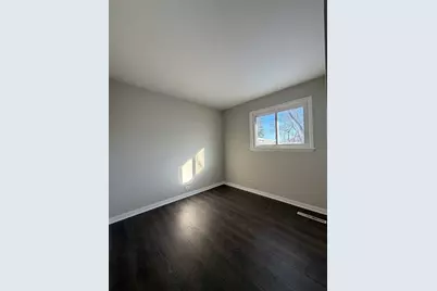 155 W Wayne Place, Wheeling, IL 60090 - Photo 11