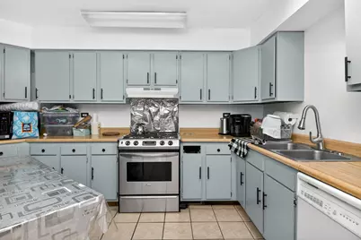 308 W Robinhood Way, Bolingbrook, IL 60440 - Photo 13