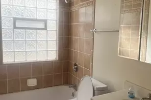 527 W 76th St, Chicago, IL 60620 - Photo 11