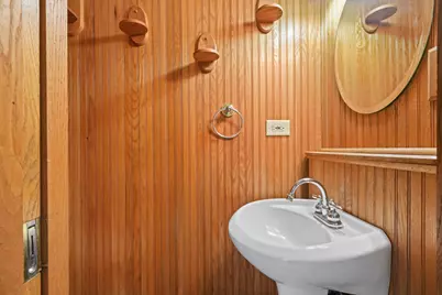 1630 Raymond Street, South Elgin, IL 60177 - Photo 11