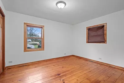 1630 Raymond Street, South Elgin, IL 60177 - Photo 7