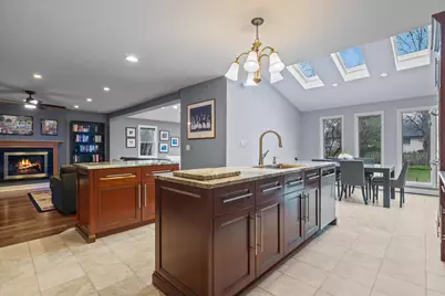 1632 Longvalley Drive, Northbrook, IL 60062 - Photo 3