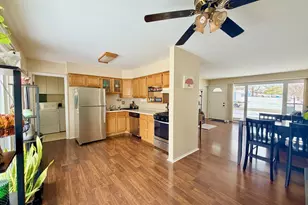 635 Morton St, Hoffman Estates, IL 60169 - Photo 3