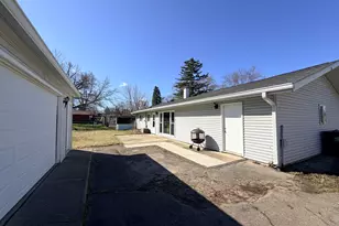 635 Morton St, Hoffman Estates, IL 60169 - Photo 13