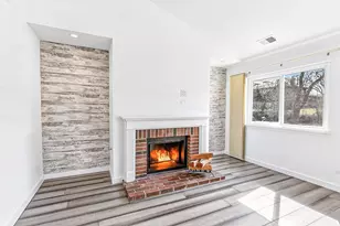 125 Cleveland Ct, Schaumburg, IL 60193 - Photo 13