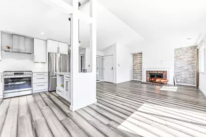 125 Cleveland Court #M2, Schaumburg, IL 60193 - Photo 3