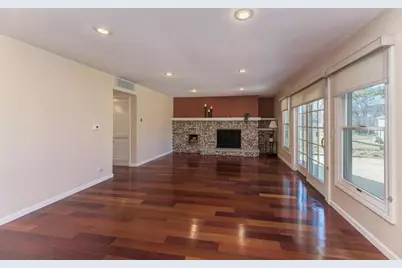 182 Lockwood Lane, Bloomingdale, IL 60108 - Photo 15