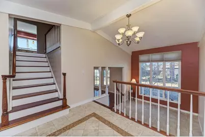 182 Lockwood Lane, Bloomingdale, IL 60108 - Photo 3