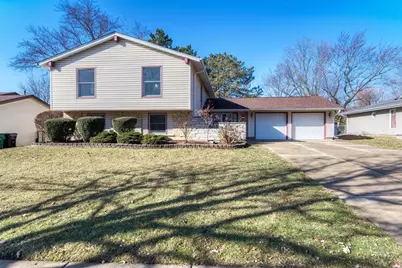 182 Lockwood Lane, Bloomingdale, IL 60108 - Photo 1