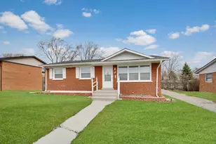 379 Hickory St, Chicago Heights, IL 60411 - Photo 1